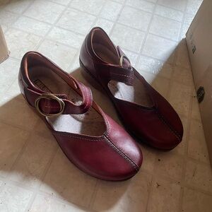 Earth Spirit Brown Flats Minimalist Slip-On Loafers